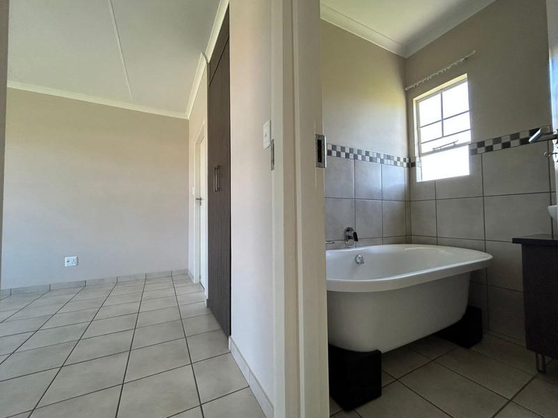 3 Bedroom Property for Sale in Ngwenya River Estate North West